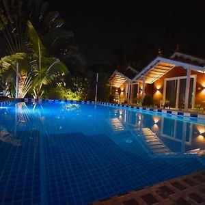 Golden Rice Resort & Cottages